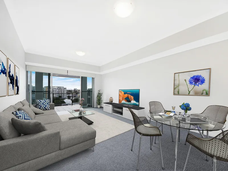Premium Apartment - Ultra Convenient Location!
