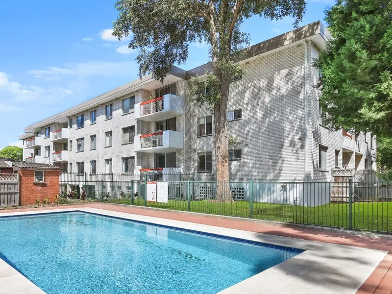 Ground Floor Unit in a Desirable Location