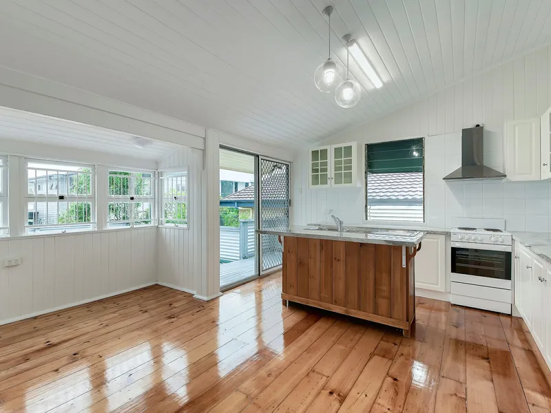 Gorgeous Queenslander freshly renovated