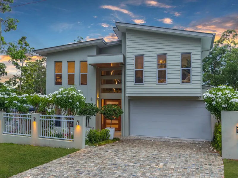 Luxurious, Low Maintenance, Lifestyle