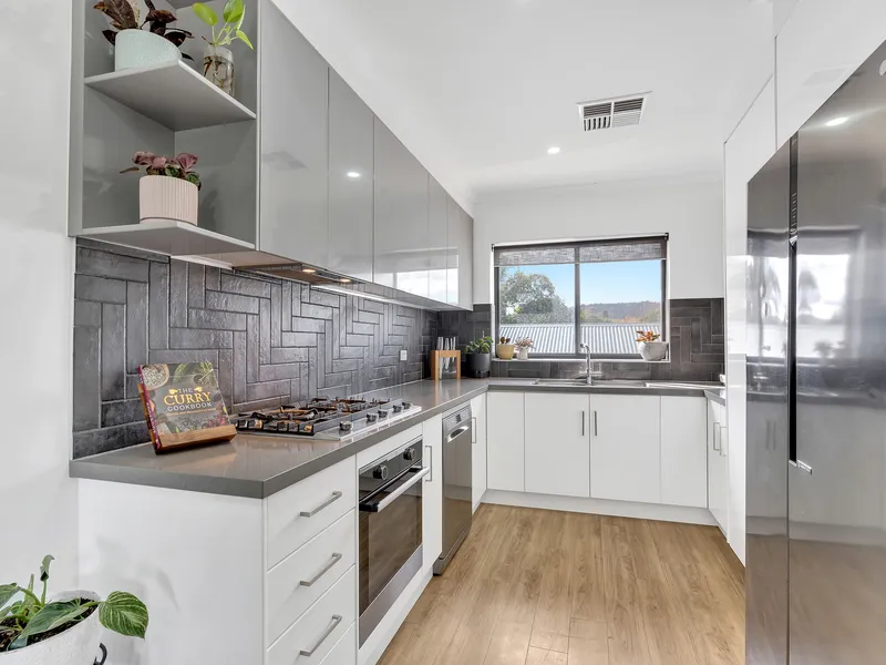 Stylish Kingswood Unit