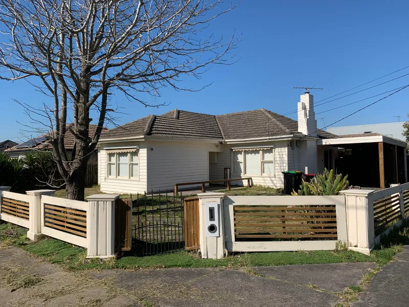 3 bedroom family home in the heart of Dandenong!