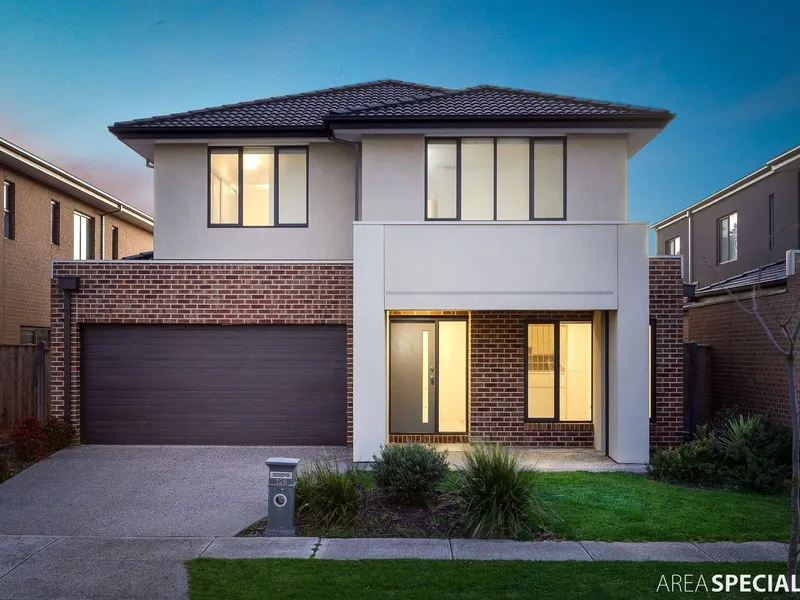 Listed AS-East Facing Family Delight!