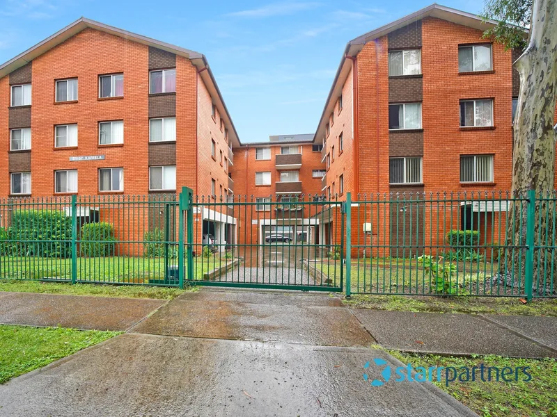 - 1 Week Free Rent- Two Bedroom Beauty – Available Now!