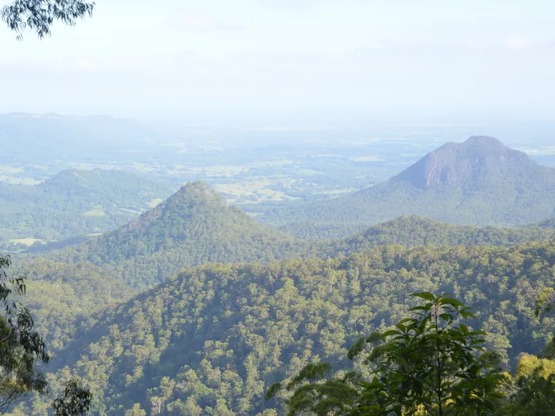 Escape from it all!  ...in splendid isolation...  >>>Comboyne Coastal Escarpment with Fabulous Views
