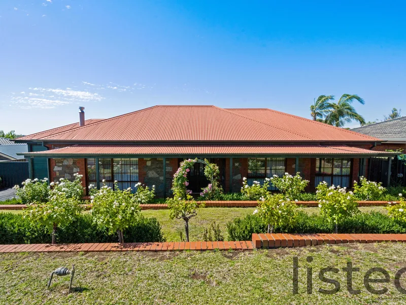 UNDER OFFER - Call John Warnock on                                                   0422 761 979 for more info