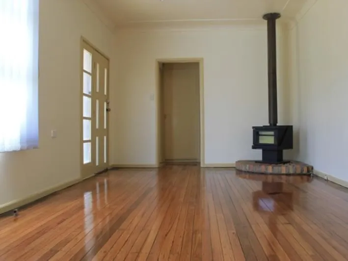 IDEAL FAMILY HOME, QUIET CUL DE SAC STREET!
