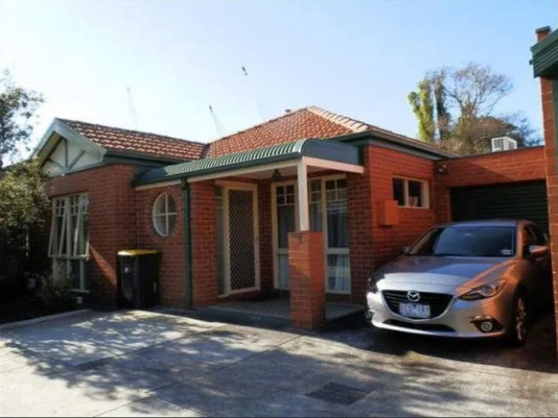 Spacious Two Bedroom Villa Unit with Private Courtyard