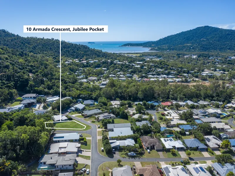 Corner Block In A Quiet Family Friendly Street!