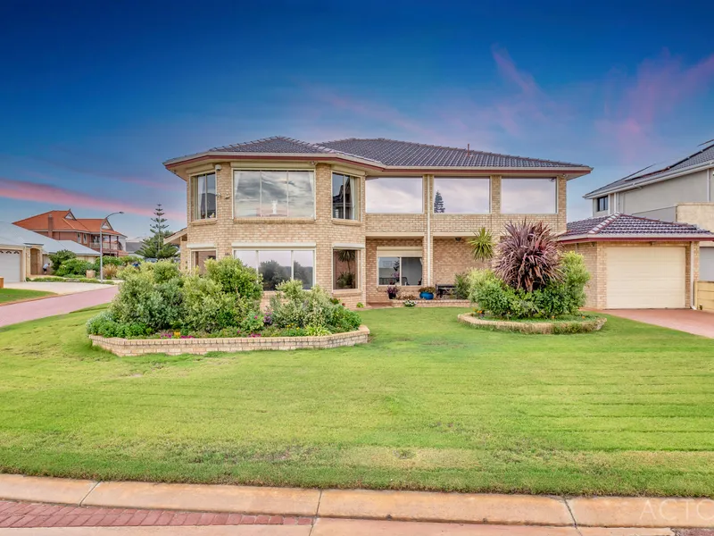 GRAND HOME WITH INCREDIBLE OCEAN VIEWS