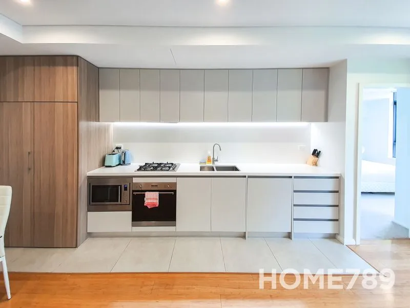 FULLY FURNISHED MODERN ONE ROOM  APARTMENT!!
