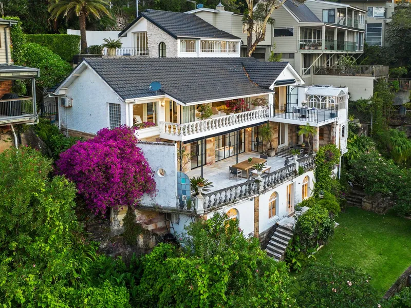 Exquisite Palm Beach Villa 'Porta Rossa'