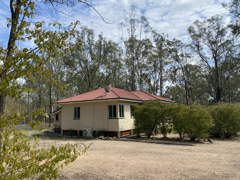 Bargain Acreage property  - horse Welcome!!