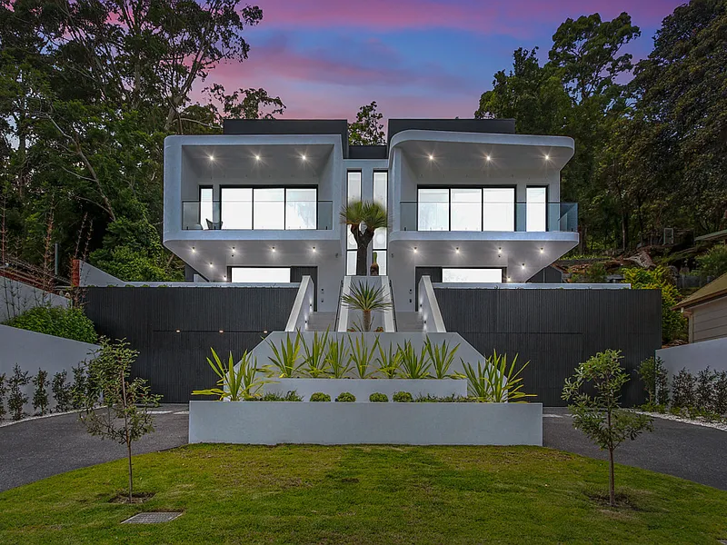 STATE-OF-THE-ART LUXURIOUS HOME WITH WATERVIEWS