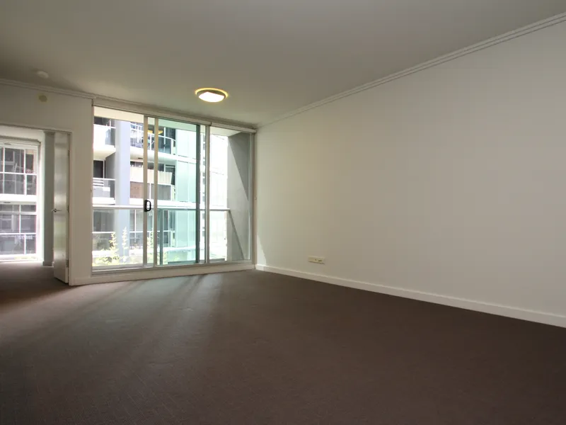 Fantastic One Bedroom Festival Towers Apartment