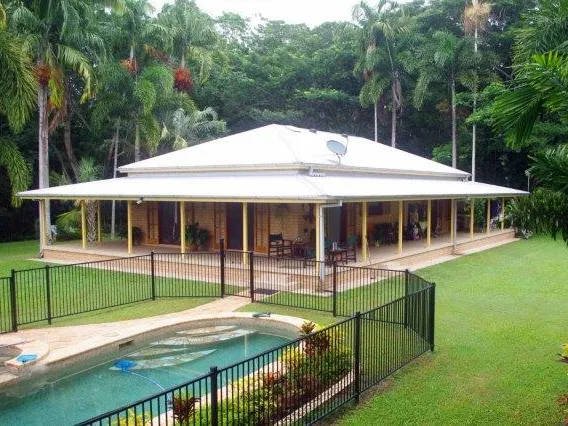 OUTSTANDING RIVER VIEWS, PRIVATE HOMESTEAD ON 8 ACRES