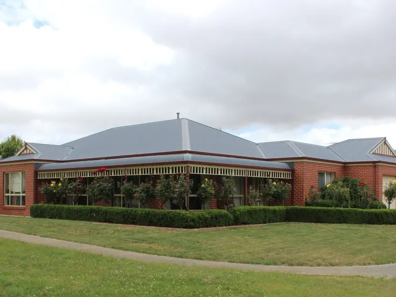 Spacious 4 Bedroom Home on Corner Block