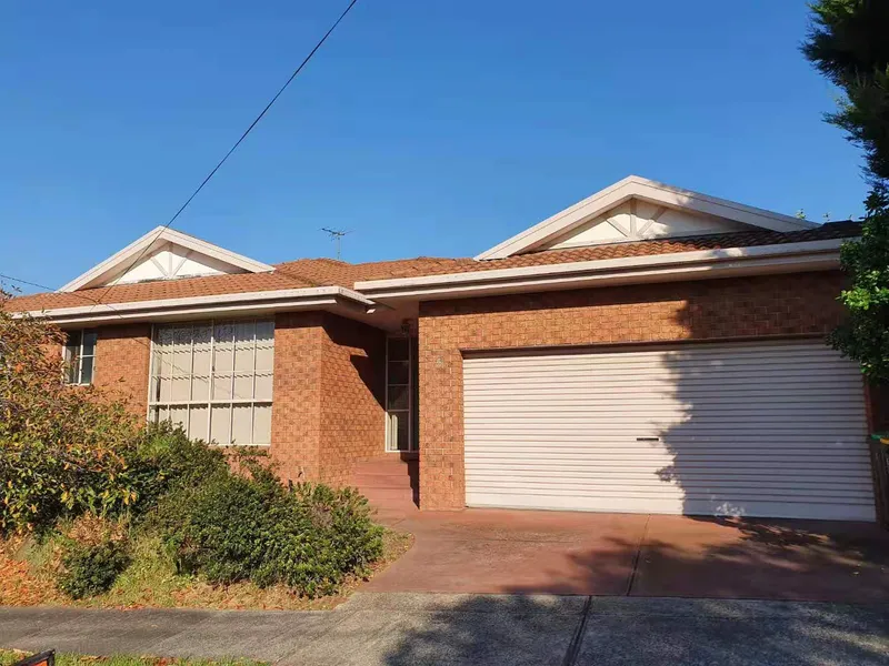 Comfortable Home in Great Bulleen Location! 