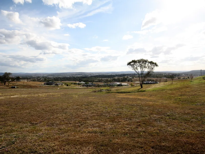 Acreage Block Overlooking Warwick