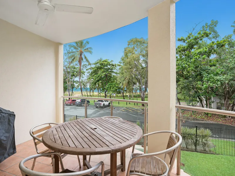 LIFE IS A SEA BREEZE