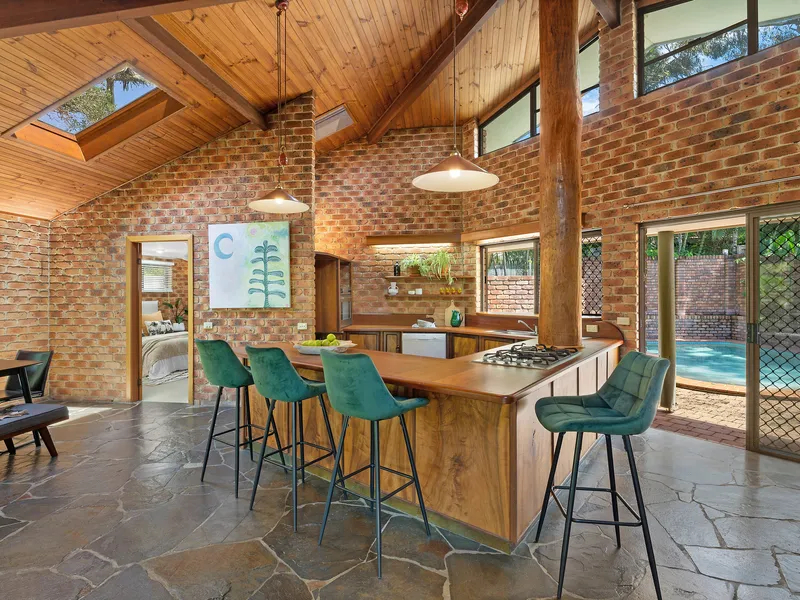 Tropical Byron retreat minutes to pristine Tallow Beach