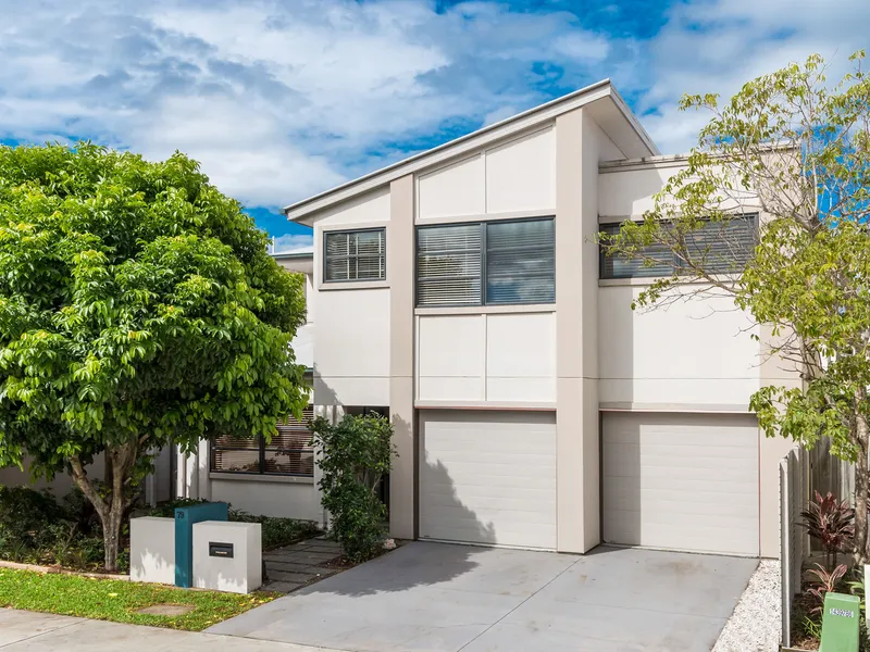 Beautiful four-bedroom townhome with leafy private courtyard