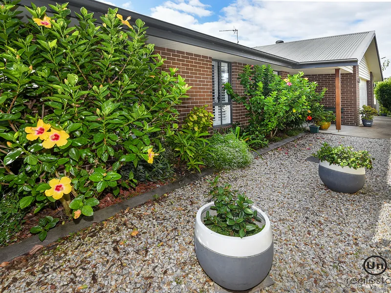 Single level home in private cul-de-sac location