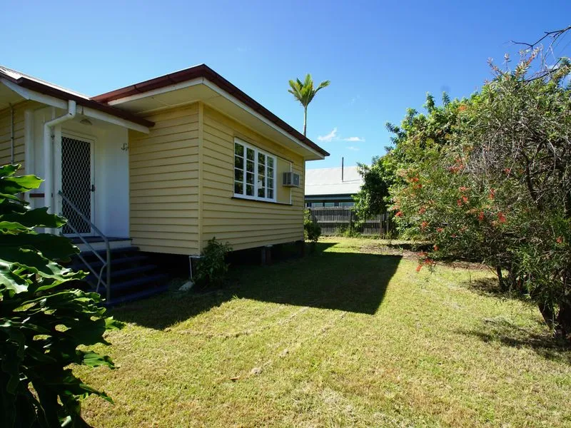 RECENTLY RENOVATED - 1.5KW SOLAR POWER - REDUCED POWER BILLS