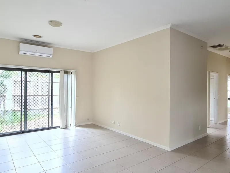Hidden gem in one of Glenroy's more quiet and convenient pockets