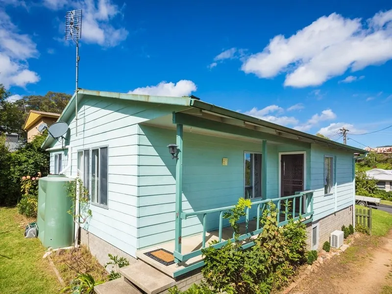 THREE BEDROOM HOME IN WOLUMLA