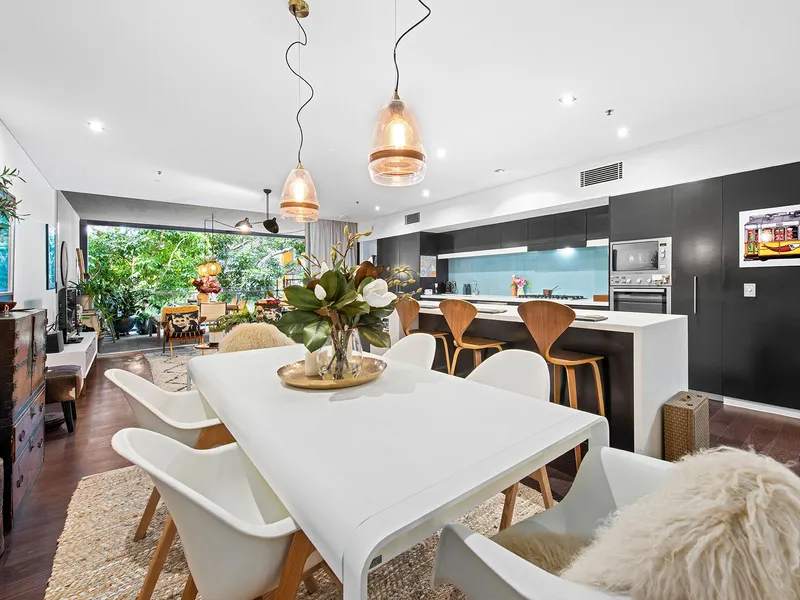 Chic abode in sought after precinct