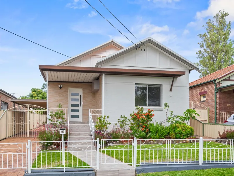 Full Brick Renovated family home moments to all amenities 