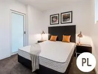 3 bedroom apartment with view into the Gabba