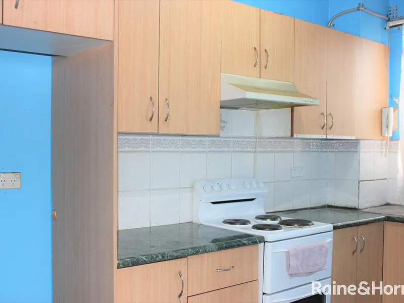 COSY 2 BEDROOM UNIT FOR RENT