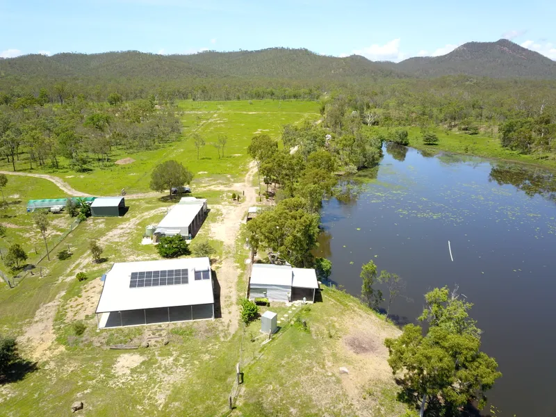 1828 FREEHOLD ACRES - CATTLE BREEDING PROPERTY