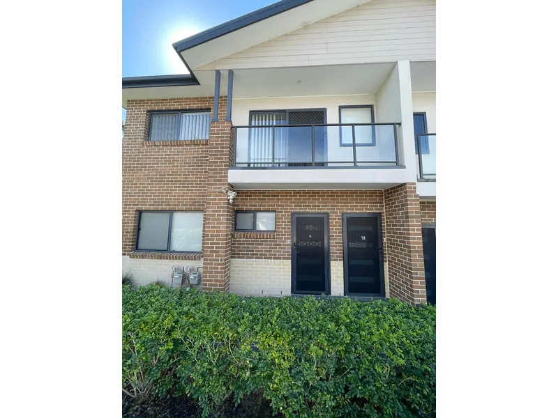 Modern 2 Bedroom Unit in Prime Location!!