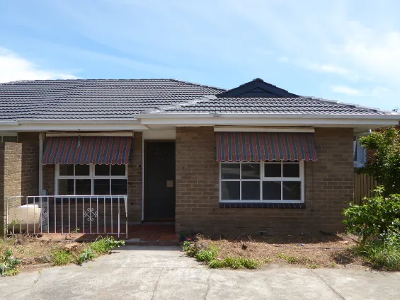 2 Bedroom Unit close to Nunawading Train Station!