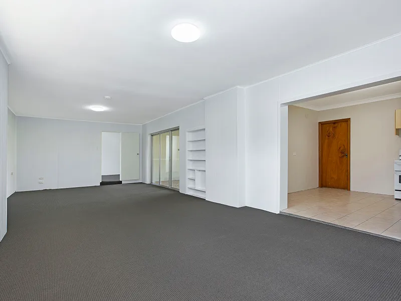 Spacious Family Home!