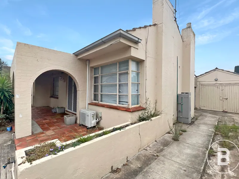 FOUR BEDROOM HOME WITH MASSIVE YARD