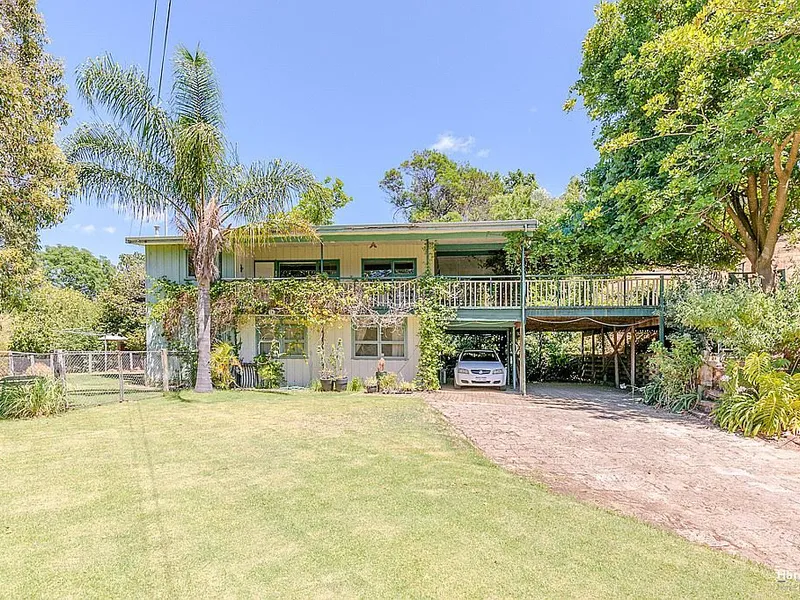 Misty Valley Views, Five Acres Plus Two Houses