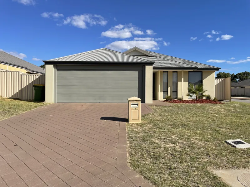 READY TO MOVE IN - LOOK NO FURTHER