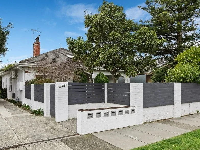 2 Bedroom Delight Close to Everything