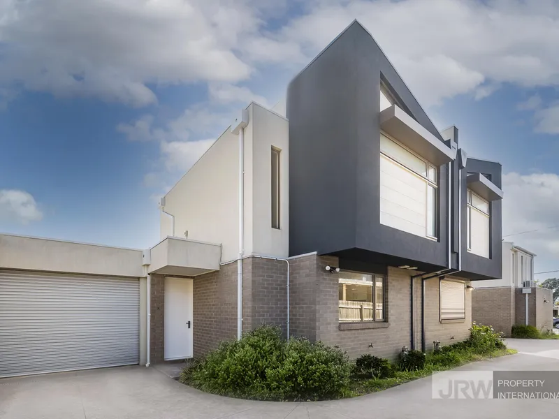 EXECUTIVE EXCELLENCE IN CONNECTED LOCALE