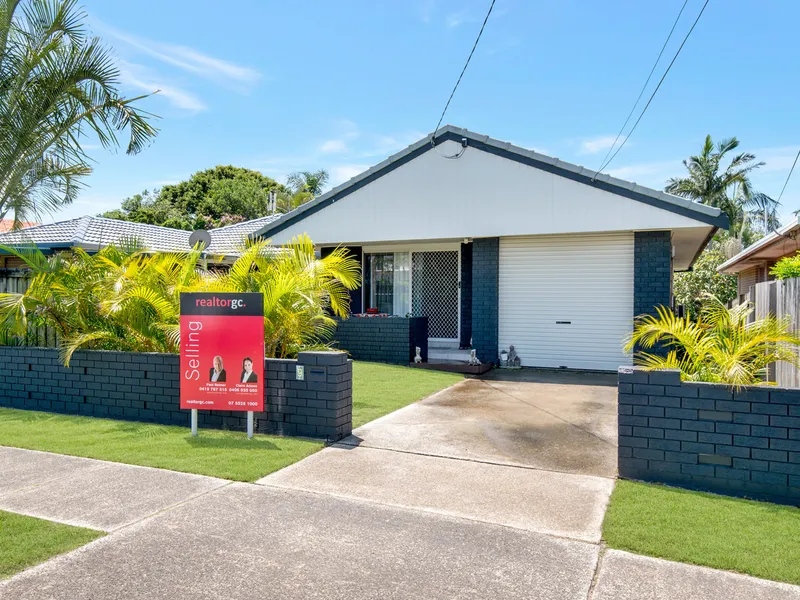 UNDER CONTRACT!!!!!    --------   TUGUN IS HOT HOT HOT, DON'T MISS THIS LITTLE GEM!!!