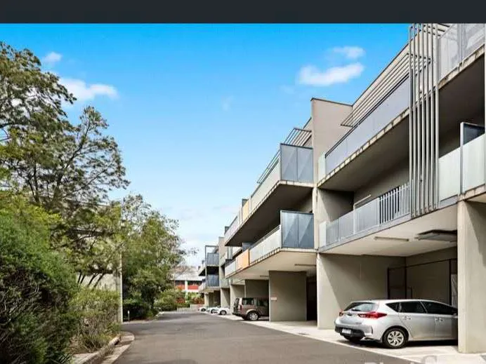 RENOVATED TWO-BEDROOM APARTMENT IN PREFECT LOCATION