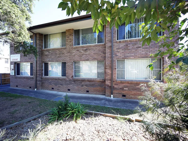 NEW PRICE REDUCTION - IDEAL FIRST HOME - STOP PAYING RENT