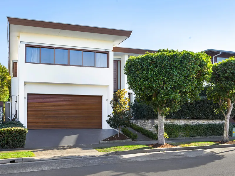 A Coastal Family Haven With Pitch Perfect Proportions