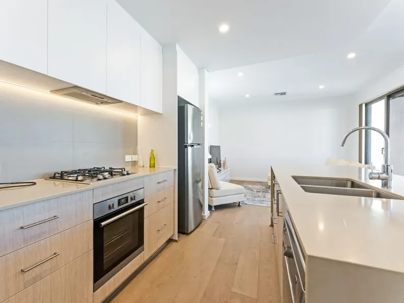 ARCHITECTURALLY DESIGNED TERRACE LIVING !!