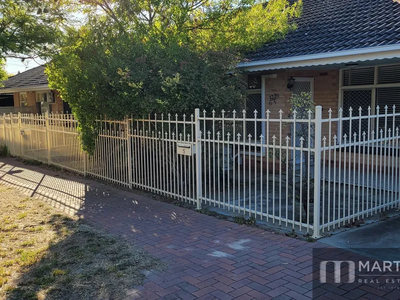 GREAT LOCATION - QUIET GROUP