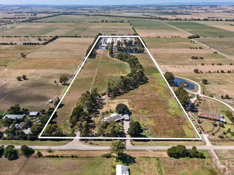 Rural Sanctuary with Income